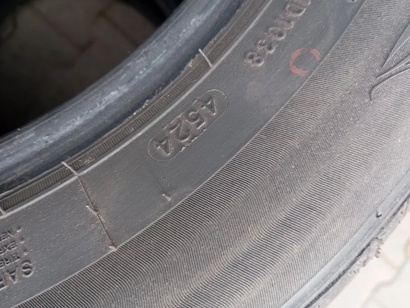 Гуми Летни 205/60R16, снимка 4 - Гуми и джанти - 53913698