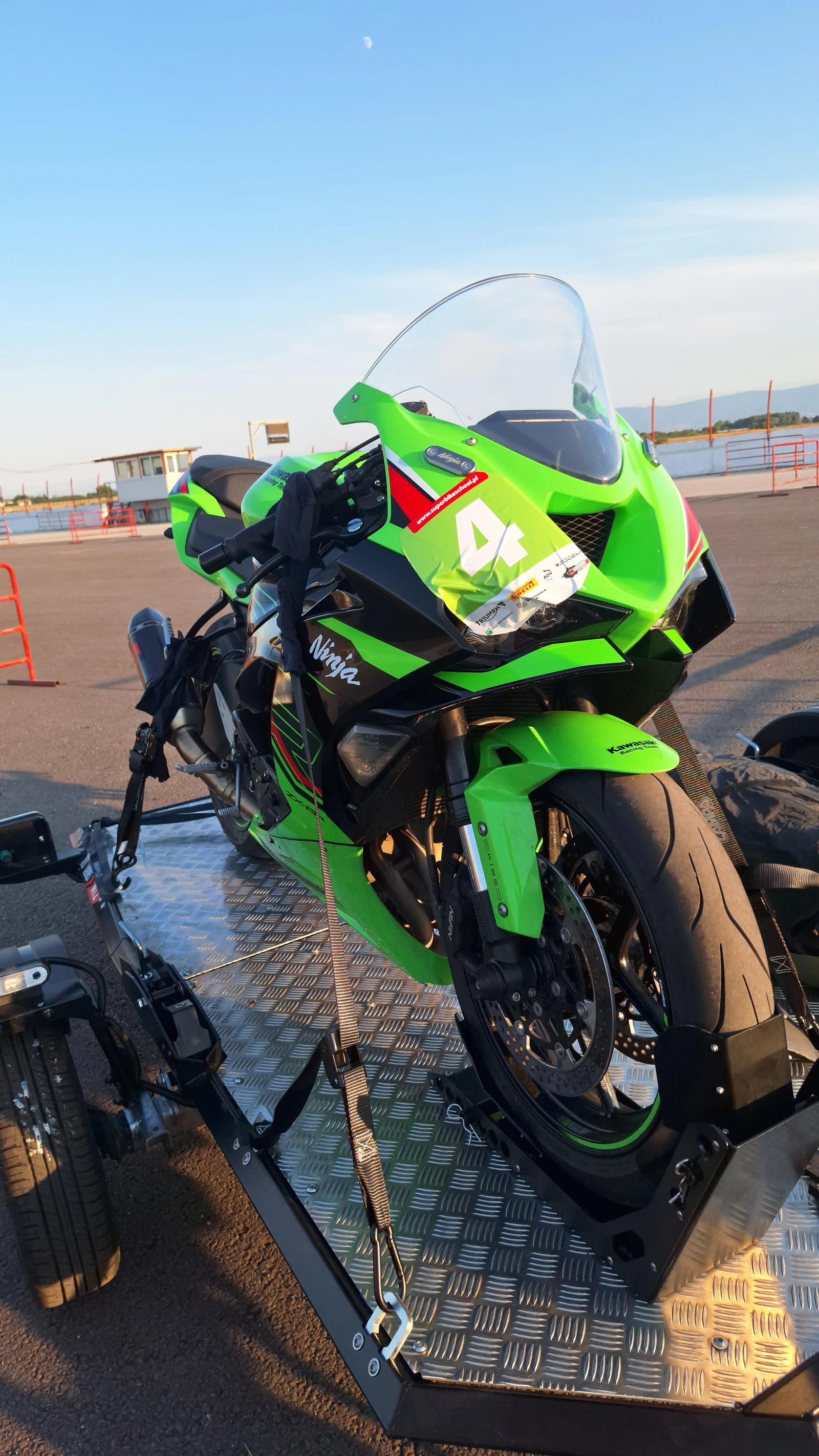 ������� �� ������ ��� ���� | Mobile.bg � ����������� 1
