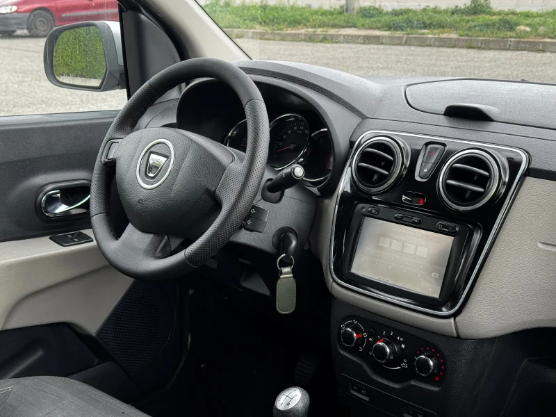 Dacia Lodgy 1.5DCI/ИТАЛИЯ, снимка 14 - Автомобили и джипове - 47549874