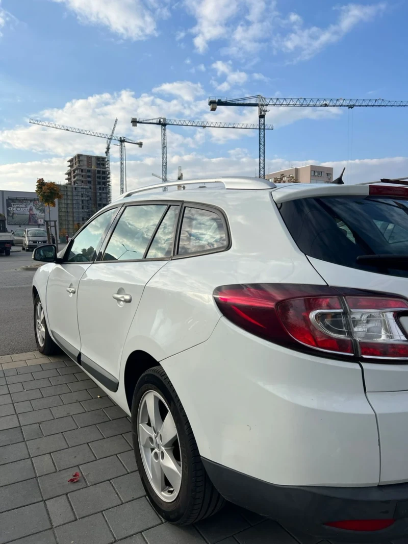 Renault Megane, снимка 3 - Автомобили и джипове - 48089478