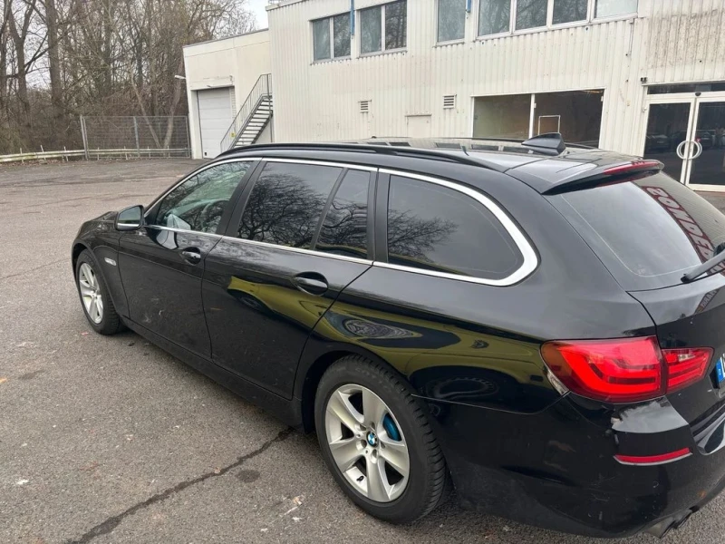 BMW 520, снимка 2 - Автомобили и джипове - 49049184