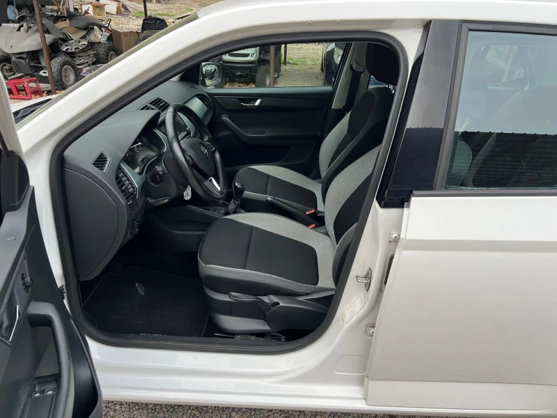 Skoda Fabia 1.0mpg-LPG-НОВА НОВА НОВА!, снимка 11 - Автомобили и джипове - 51758598