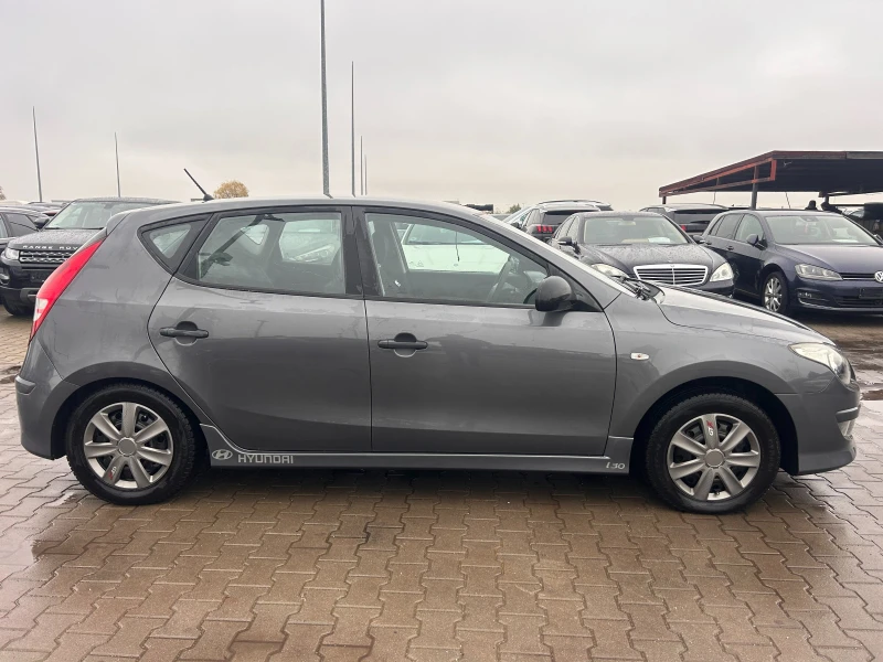 Hyundai I30 1.6CRDI NAVI/KAMERA EURO 4, снимка 5 - Автомобили и джипове - 52470214