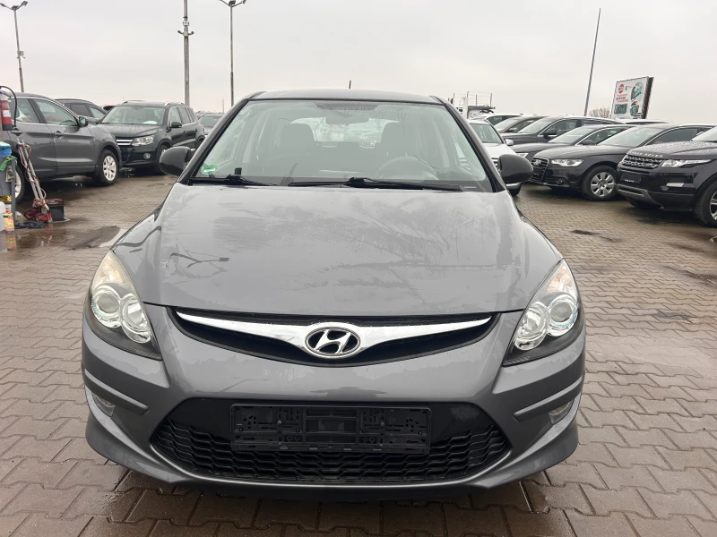 Hyundai I30 1.6CRDI NAVI/KAMERA EURO 4, снимка 3 - Автомобили и джипове - 52470214