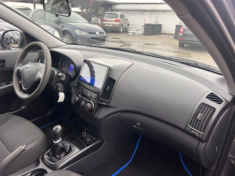 Hyundai I30 1.6CRDI NAVI/KAMERA EURO 4, снимка 10 - Автомобили и джипове - 52470214