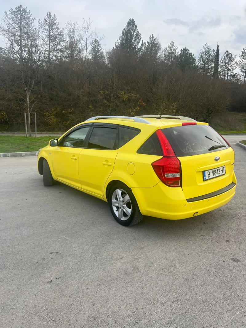 Kia Ceed, снимка 4 - Автомобили и джипове - 52504957