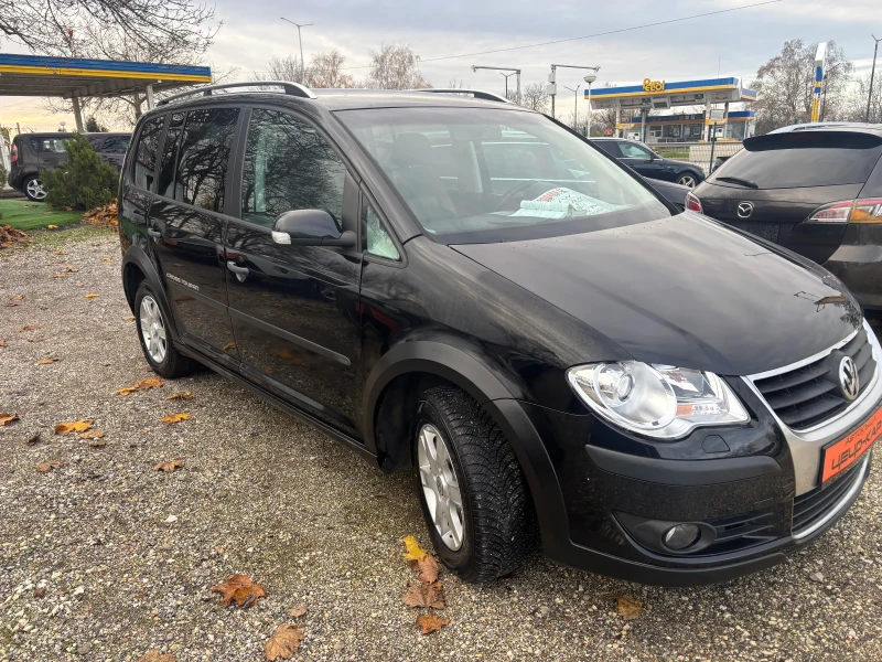 VW Touran 2008+ CROOS+ ФЕЙС+ 2.0TDI+ 140кс+ 6ск, снимка 3 - Автомобили и джипове - 52584249
