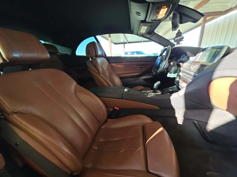 BMW 640 ПОДГРЕВ* ОБДУХВАНЕ* КАМЕРА* КЕЙЛЕС* LANE* ASSIST* , снимка 8 - Автомобили и джипове - 52936572