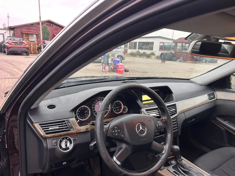 Mercedes-Benz E 220 CDI AVTOMAT/NAVI EURO 5, снимка 11 - Автомобили и джипове - 52654360