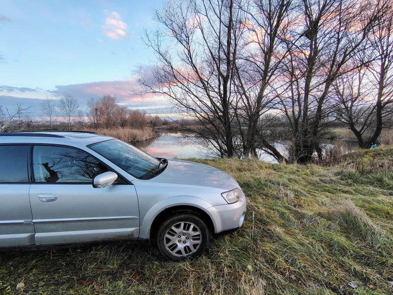 Subaru Outback 2.5, снимка 3 - Автомобили и джипове - 53089233