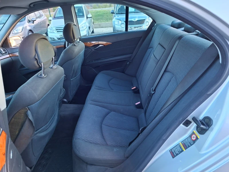 Mercedes-Benz E 270 Е 270 cdi, снимка 14 - Автомобили и джипове - 53112593