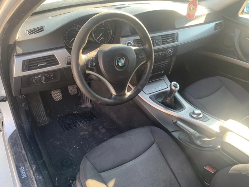 BMW 320 BMW 320 2.0i 6скорости НАВИ - изображение 9