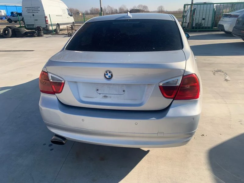 BMW 320 BMW 320 2.0i 6скорости НАВИ - изображение 8