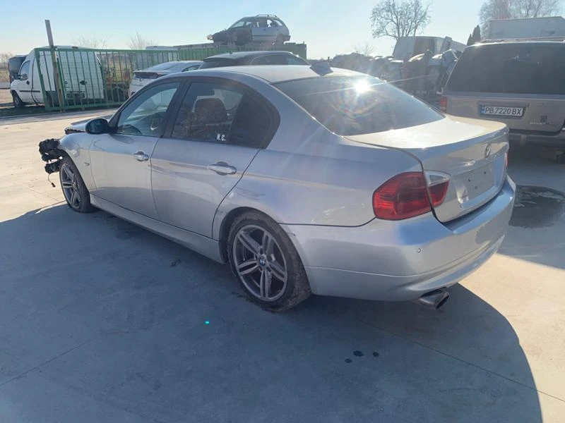 BMW 320 BMW 320 2.0i 6скорости НАВИ - изображение 6