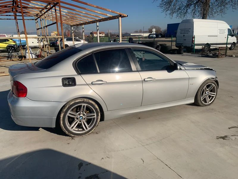 BMW 320 BMW 320 2.0i 6скорости НАВИ - изображение 5