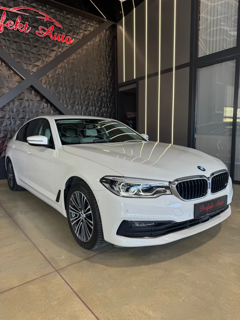 BMW 530E * xDrive * M PACKET * HEAD UP * - 57900 лв. - 24637374 | Car24.bg