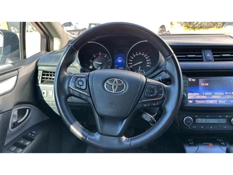 Toyota Avensis AVENSIS SDN 2.0D 6MT EXECUTIV - изображение 9