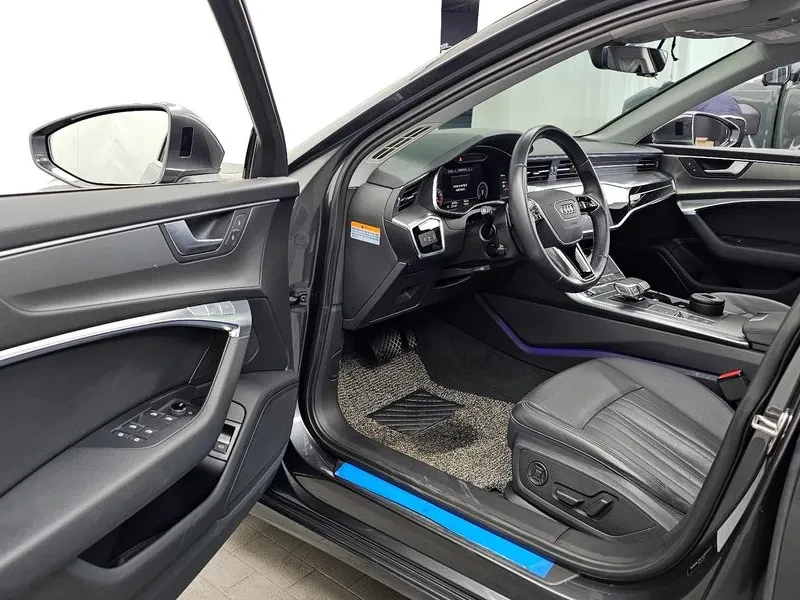 Audi A6 (C8) 45 Tfsi, снимка 10 - Автомобили и джипове - 54970940