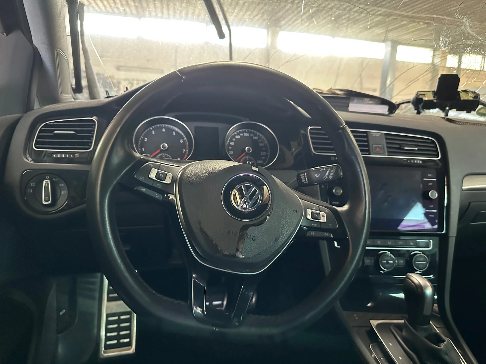 VW Golf 1.5 TGI  | Mobile.bg   15