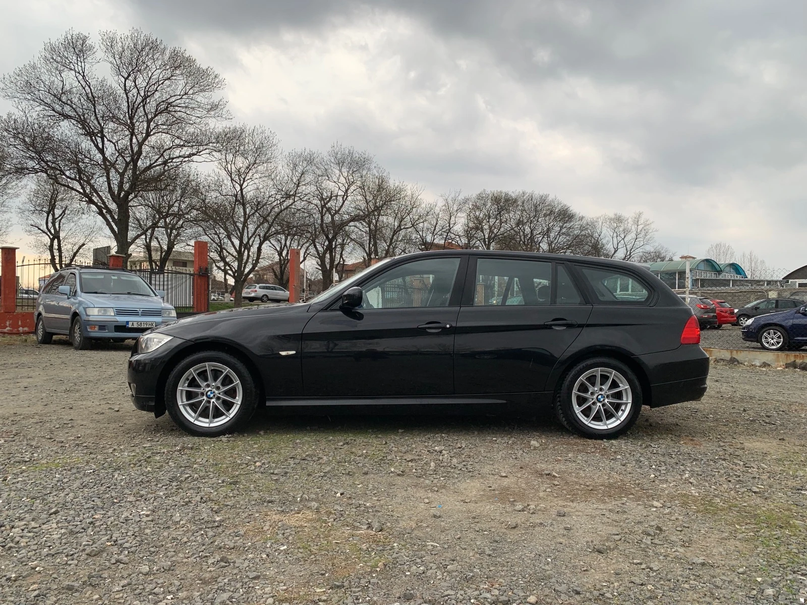 BMW 318 ЛИЗИНГ Facelift2.0d143Automatic EURO 5A - изображение 8