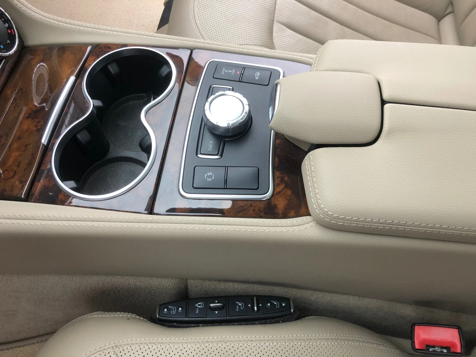 Mercedes-Benz CLS 550 AMG Подгрев, обдухване, масаж | Mobile.bg — изображение 12