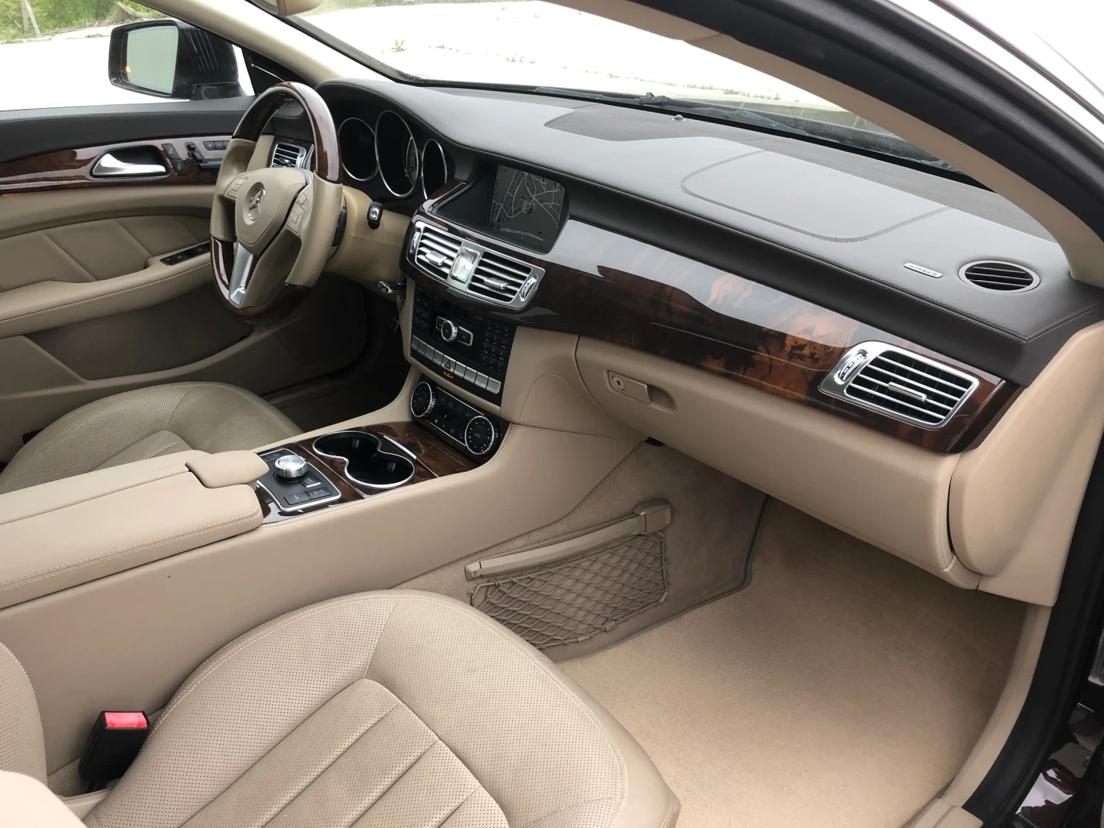 Mercedes-Benz CLS 550 AMG Подгрев, обдухване, масаж | Mobile.bg — изображение 11
