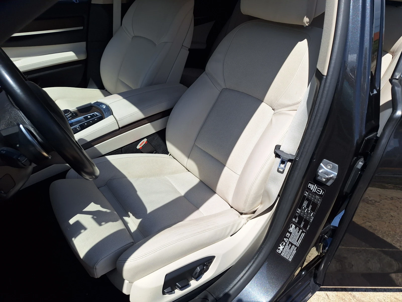 BMW 750 3.0D X-DRIVE - изображение 10