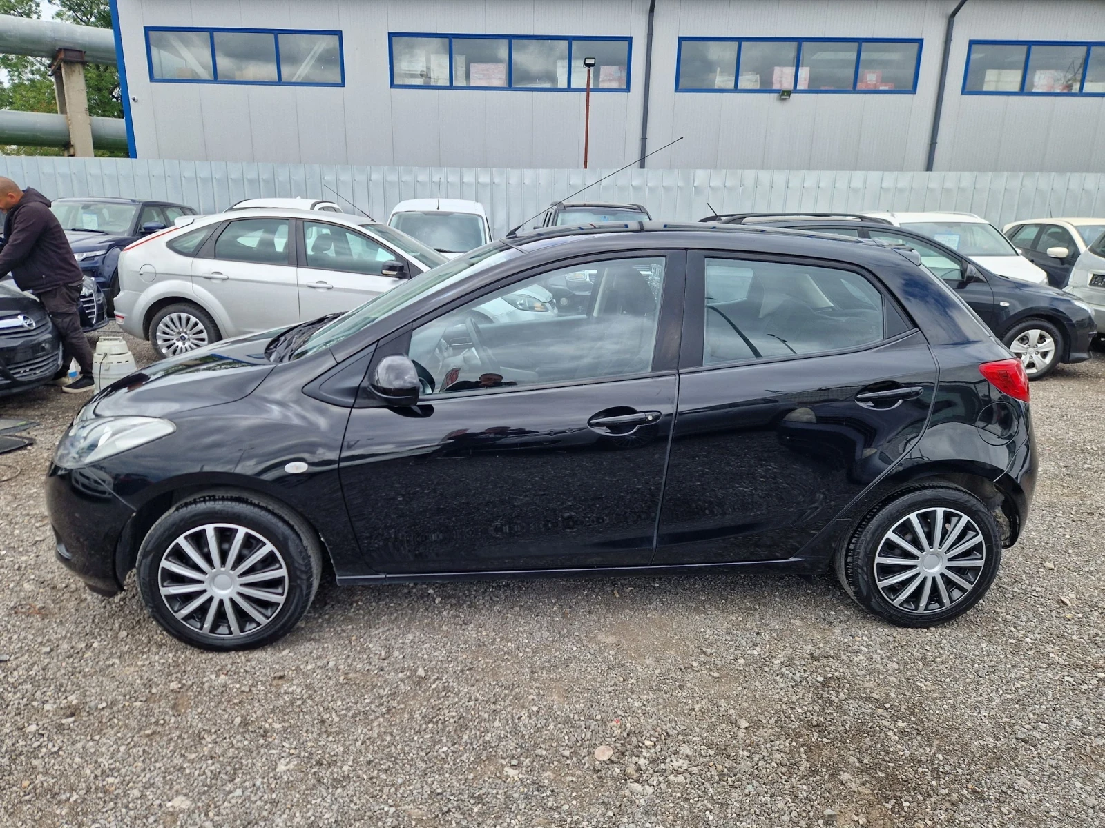 Mazda 2 1.3i 16v 75ps. LPG ITALIA - изображение 3