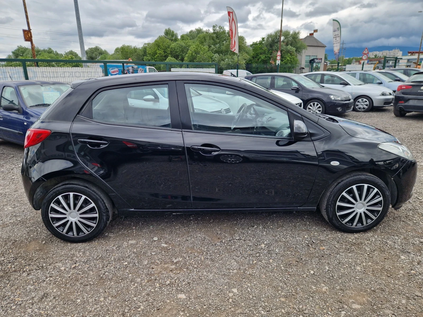 Mazda 2 1.3i 16v 75ps. LPG ITALIA - изображение 5