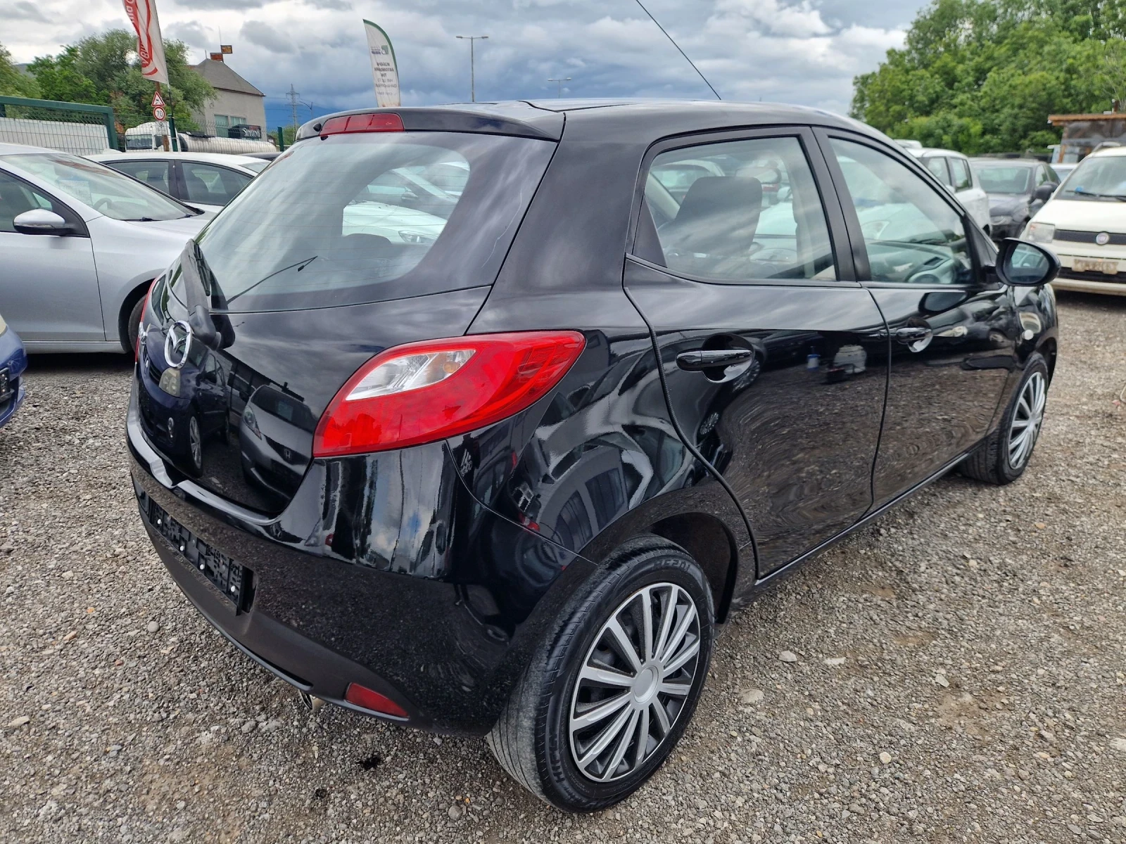 Mazda 2 1.3i 16v 75ps. LPG ITALIA - изображение 7