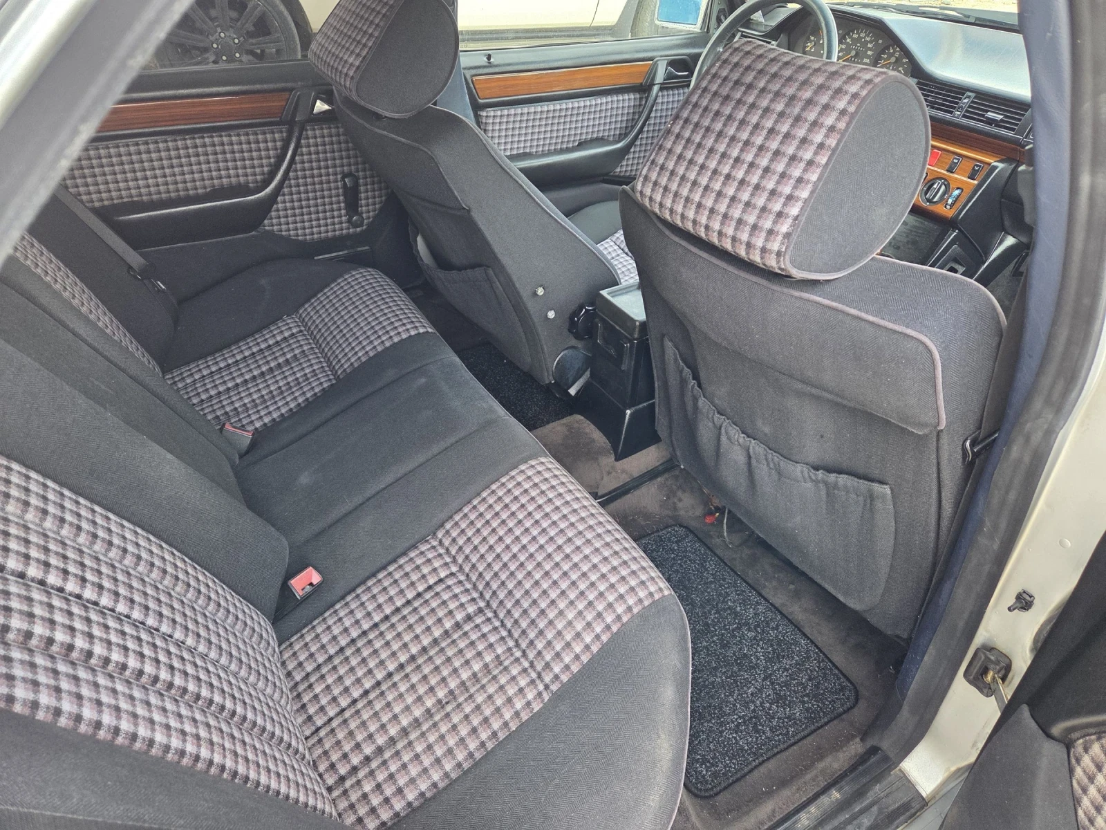 Mercedes-Benz 124 2.5D.климатик. - изображение 10