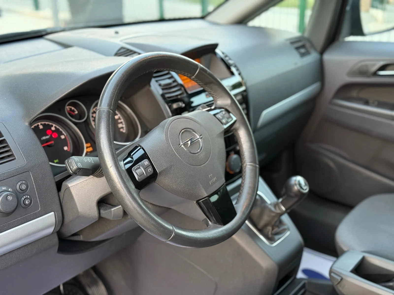 Opel Zafira 1.7CDTI* 125кс* 6ск* 7 МЕСТЕН* ЕВРО 5* FACELIFT* Л - изображение 8