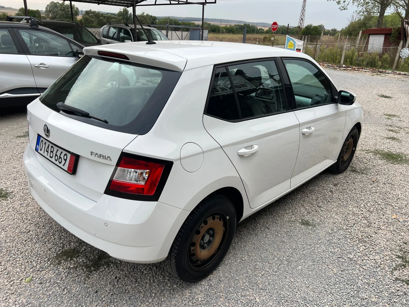 Skoda Fabia 1.0mpg-LPG-НОВА НОВА НОВА! - изображение 5