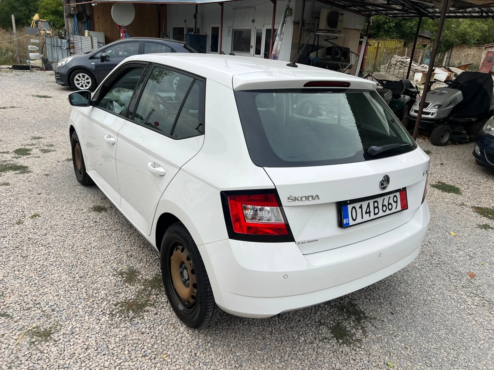 Skoda Fabia 1.0mpg-LPG-НОВА НОВА НОВА! - изображение 8