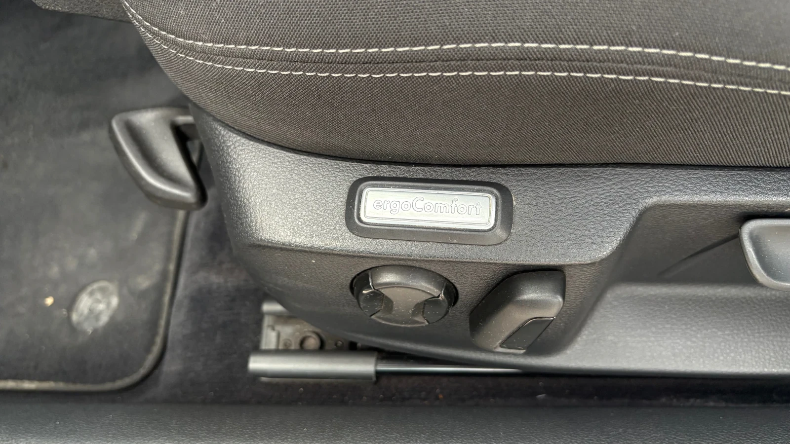 VW Passat 2.0TDI DSG 6ск COMFORTLINE BLUTECH - изображение 8