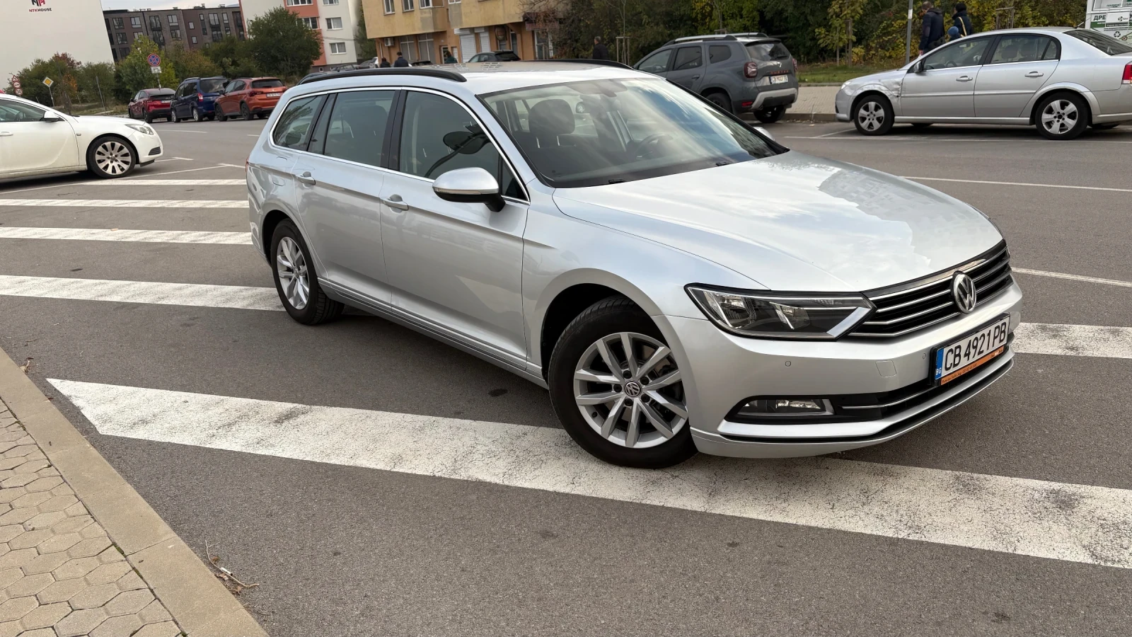 VW Passat 2.0TDI DSG 6ск COMFORTLINE BLUTECH - изображение 2