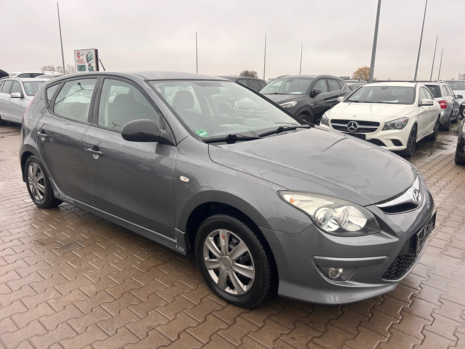 Hyundai I30 1.6CRDI NAVI/KAMERA EURO 4 - изображение 4