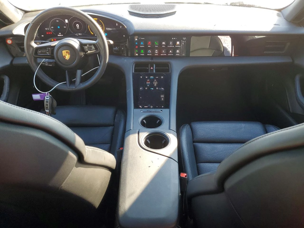 Porsche Taycan  - изображение 8