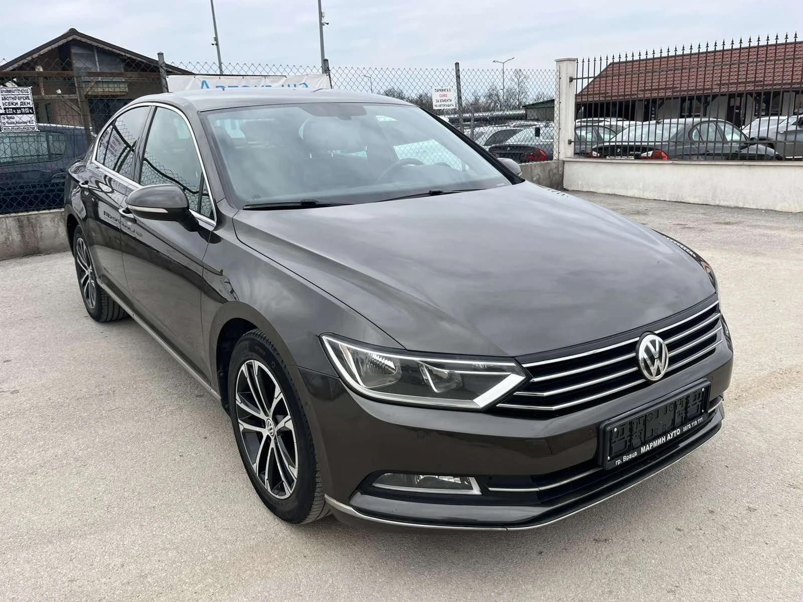 VW Passat R-LINE 2.0TDI 150кс EURO 6B FULL ВНОС ИТАЛИЯ - изображение 3