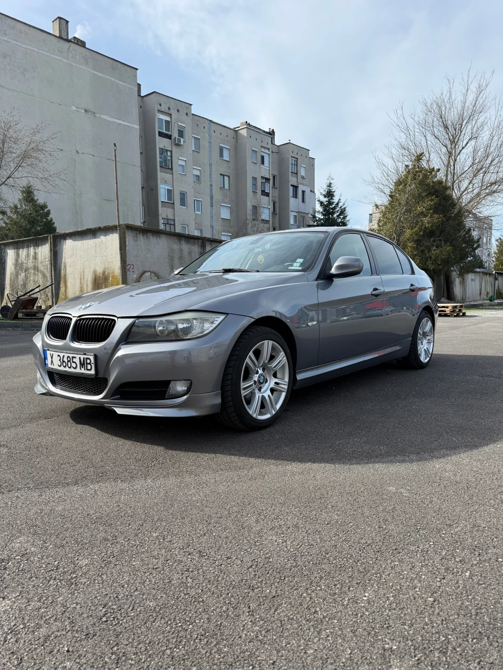 BMW 318 318d 143кс подгрев/климатроник/парктроник/темпомат - изображение 2