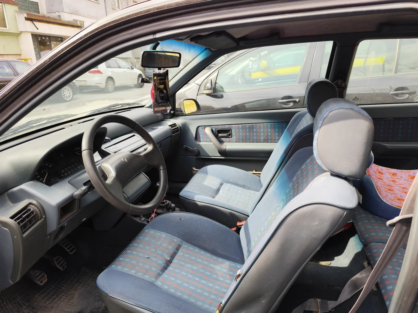 Renault Clio, снимка 6 - Автомобили и джипове - 53895242