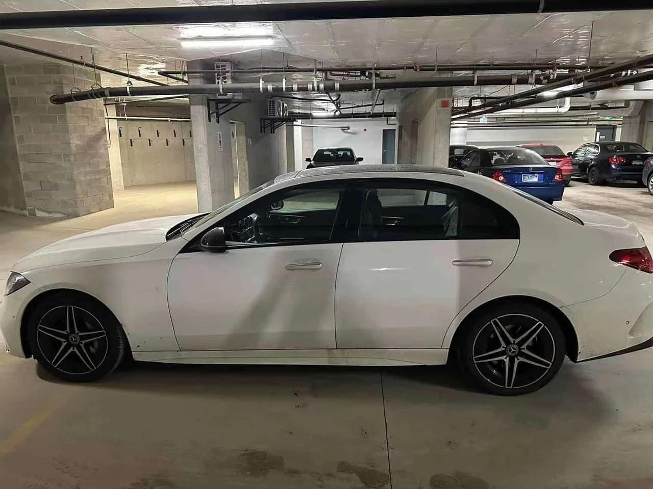 Mercedes-Benz C 300 * CARFAX * Дистроник * Два ключа * , снимка 2 - Автомобили и джипове - 54197298