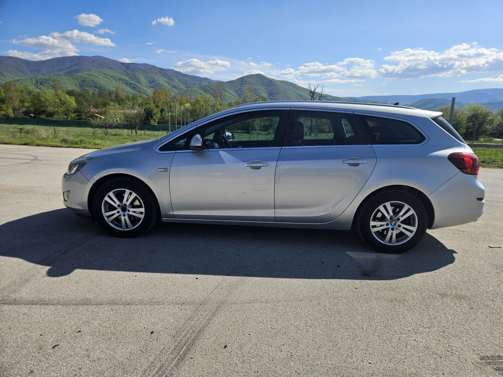 Opel Astra, снимка 3 - Автомобили и джипове - 54382605