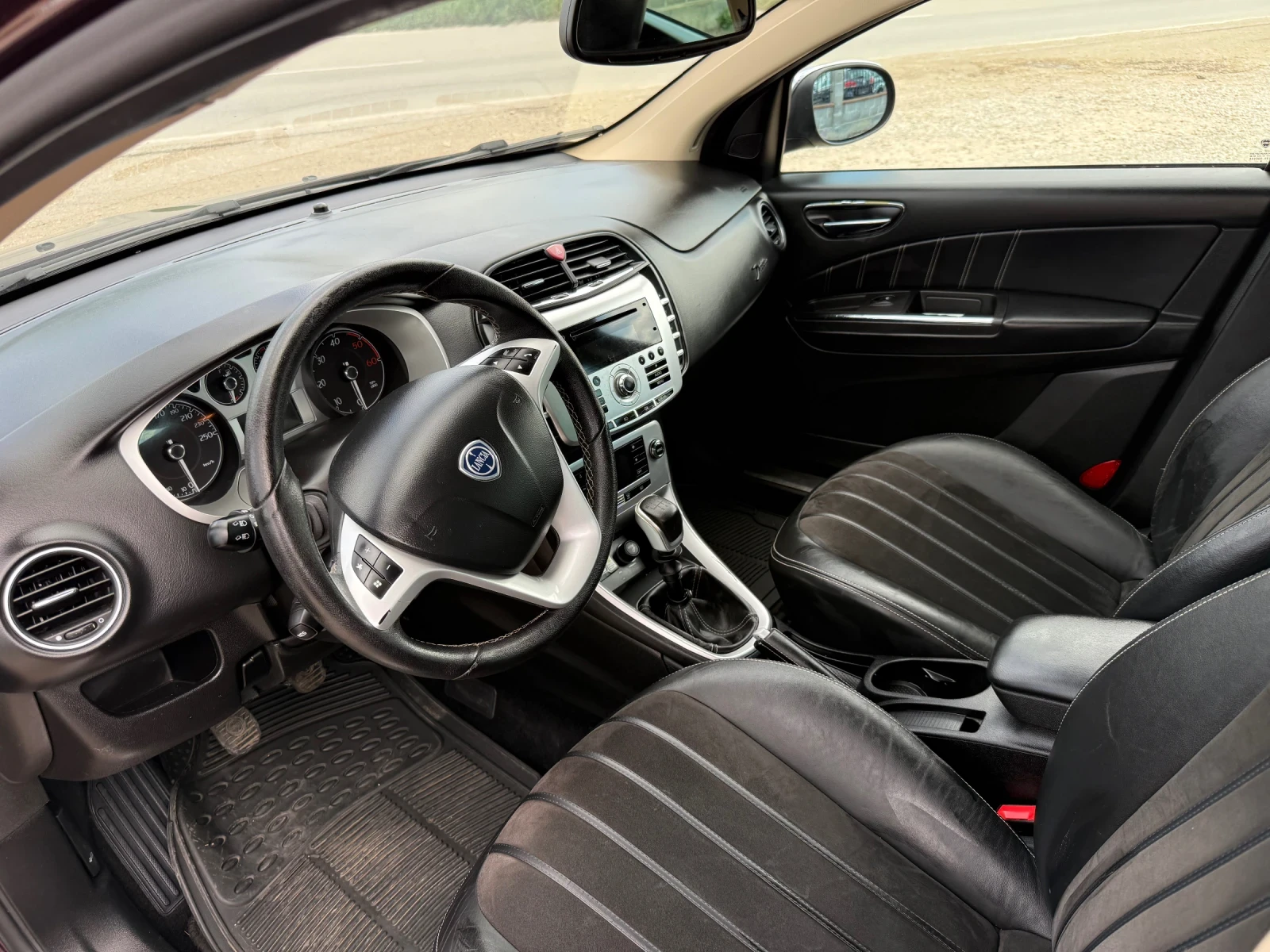 Lancia Delta 2.0 D 165 k.�. | Mobile.bg � ����������� 10