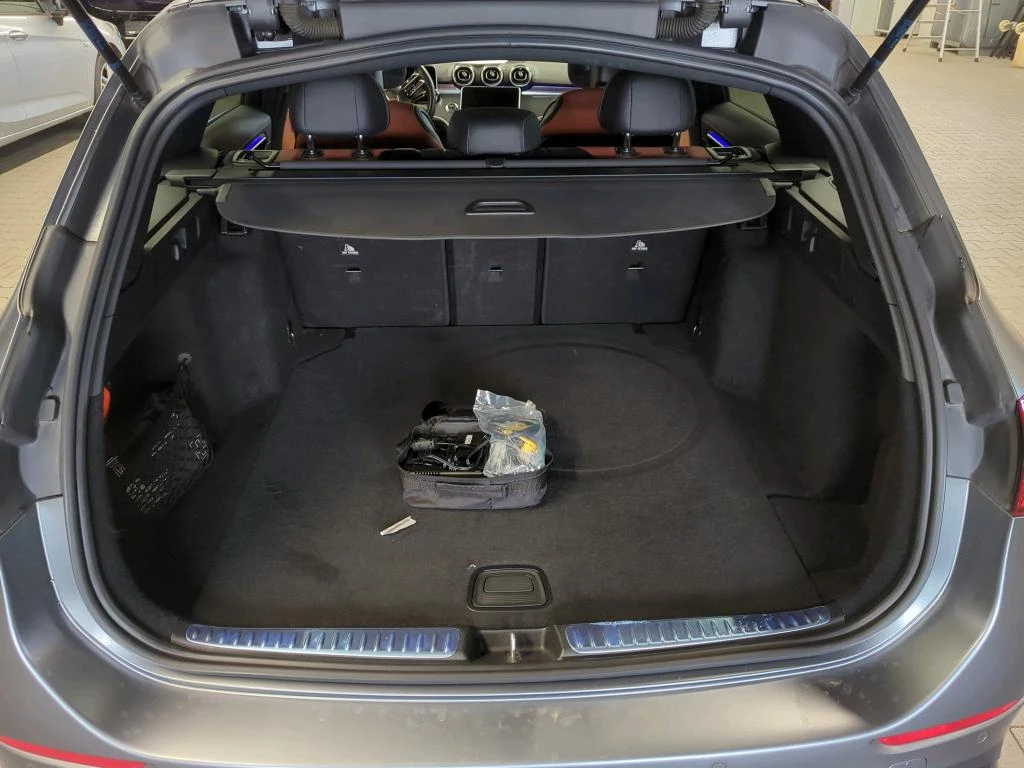 Mercedes-Benz C 300 AMG Line 9G-TRONIC, снимка 9 - Автомобили и джипове - 54661706