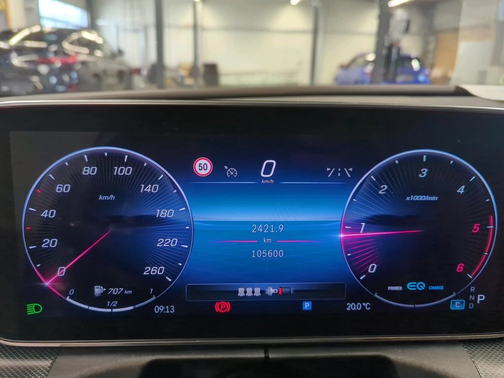 Mercedes-Benz C 300 AMG Line 9G-TRONIC, снимка 10 - Автомобили и джипове - 54661706