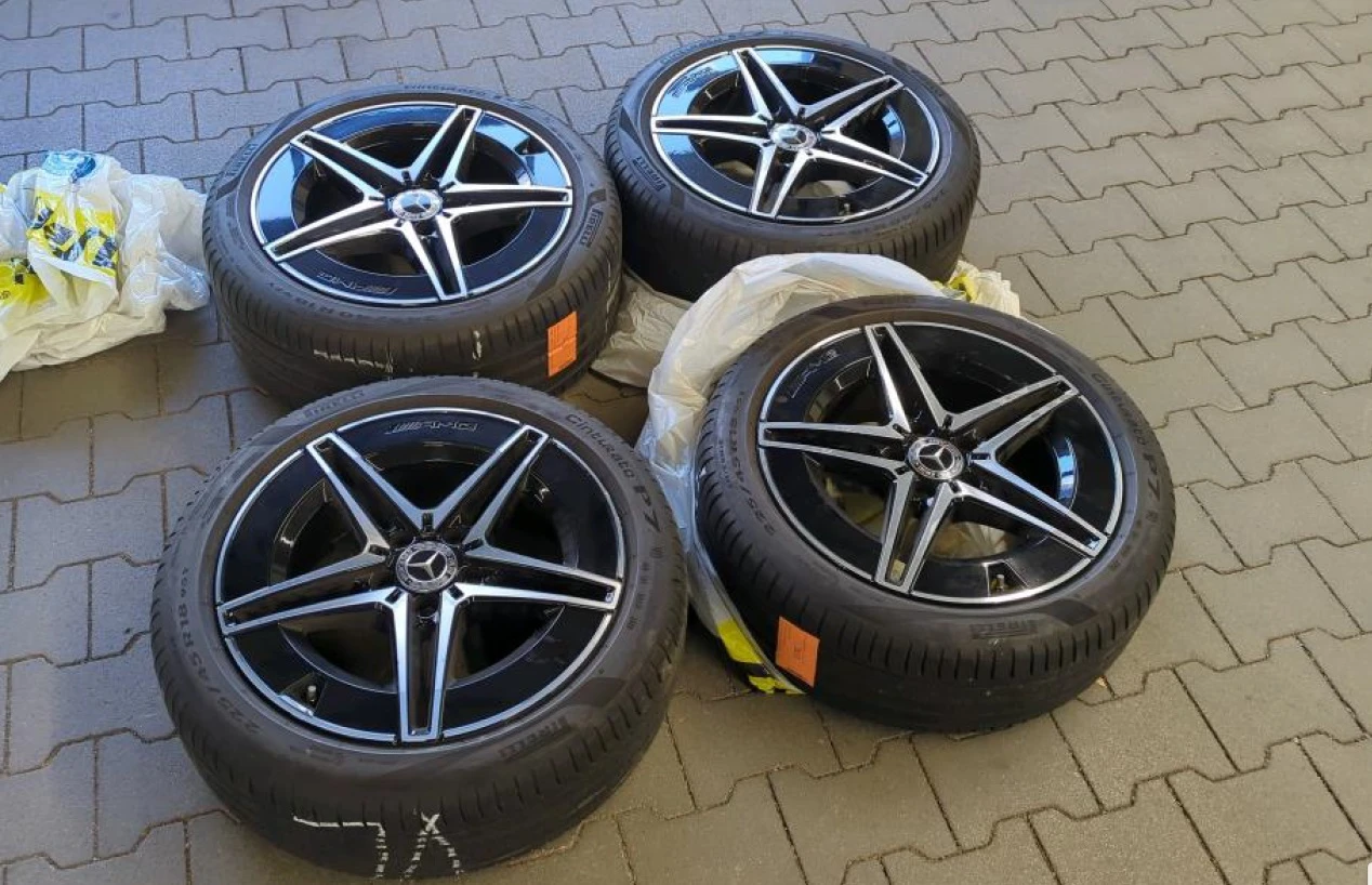 Mercedes-Benz C 300 AMG Line 9G-TRONIC, снимка 13 - Автомобили и джипове - 54661706