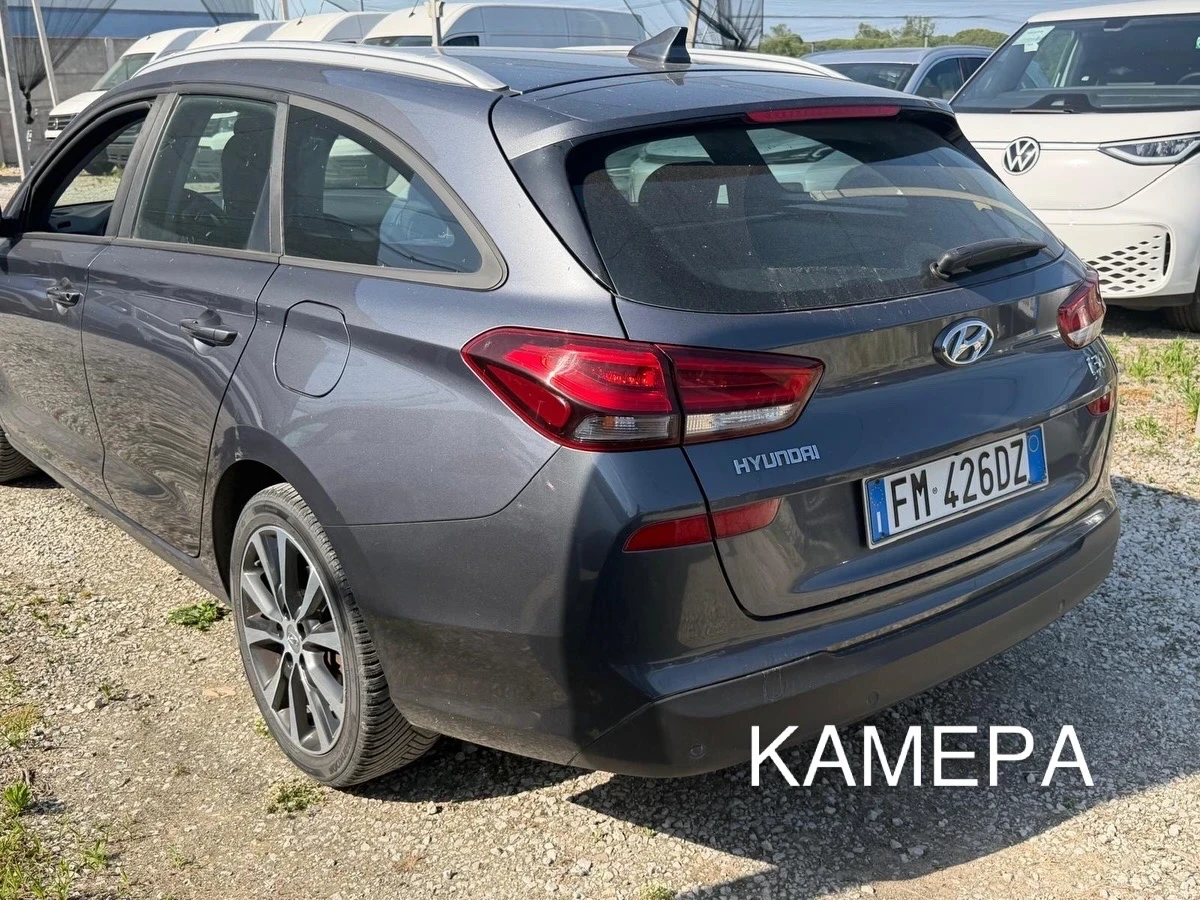 Hyundai I30 LED* NAVI* КАМЕРА* 155600км* 1.6crdi 110hp* euro 6, снимка 4 - Автомобили и джипове - 54683004