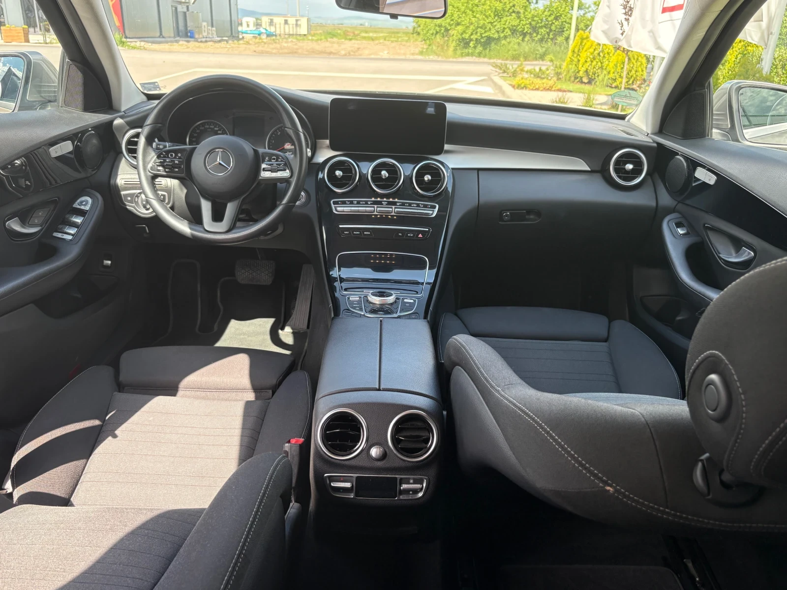 Mercedes-Benz C 200, снимка 11 - Автомобили и джипове - 54744446