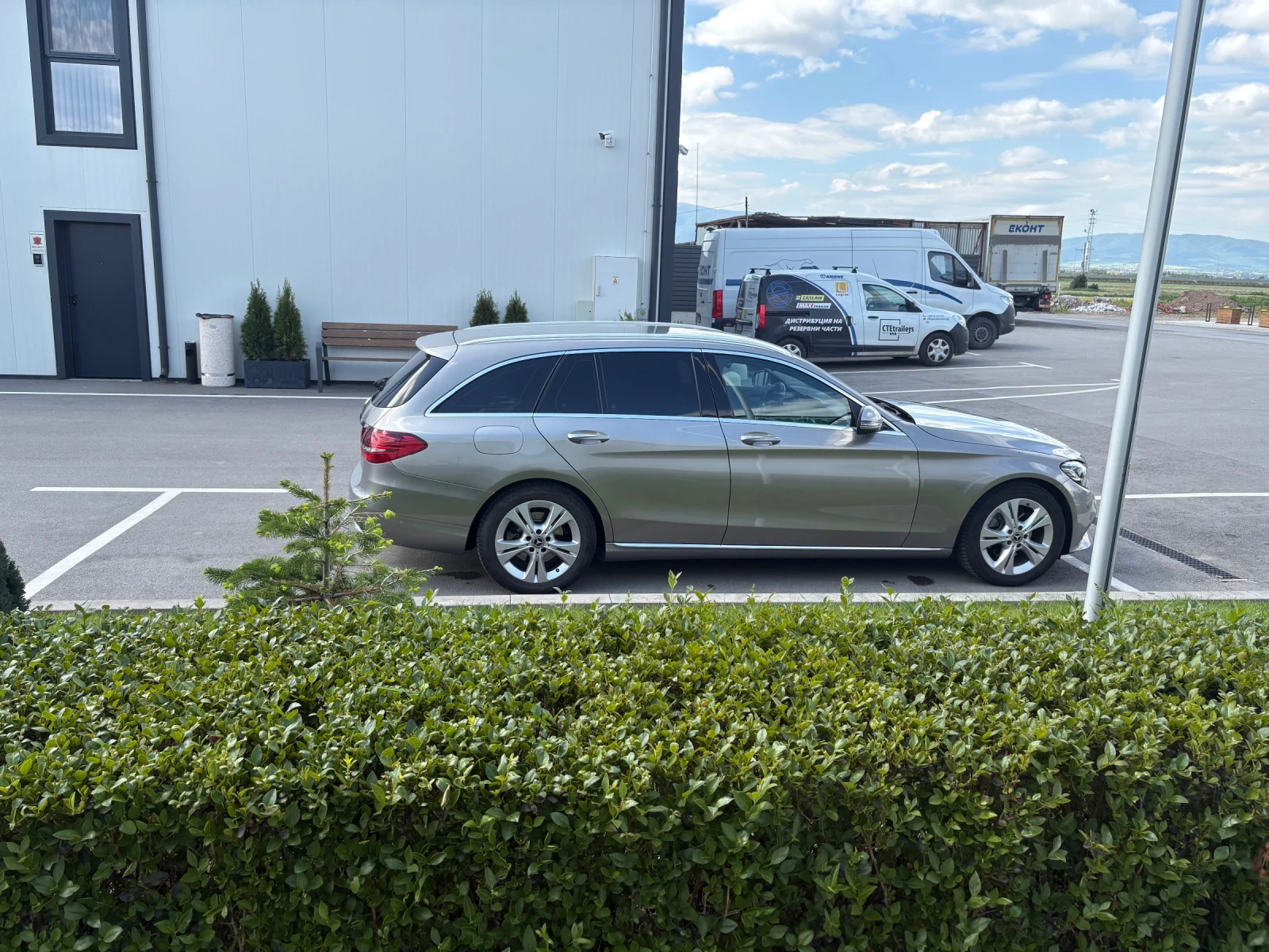 Mercedes-Benz C 200, снимка 4 - Автомобили и джипове - 54744446
